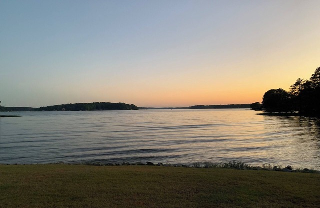 Lakefront spectacular view nnnnnnnnnnnnnnnnnnnnnnnnnn