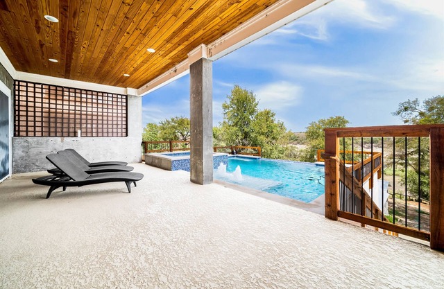 Lakeside Luxury w Hot Tub Game Room & Scenic Views