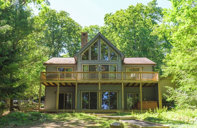 Lakeside Memories | Great Location + Private Dock