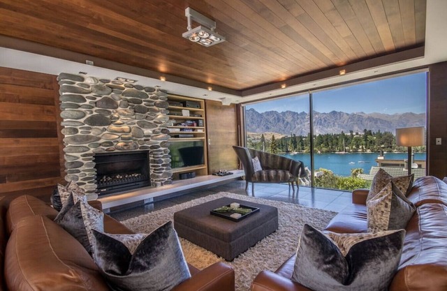 Lakeview, walking distance to downtown Queenstown