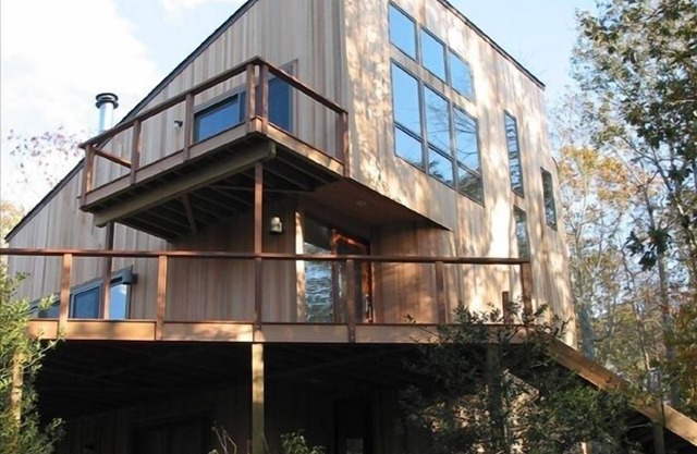 Lambert's Cove, Custom Contemporary