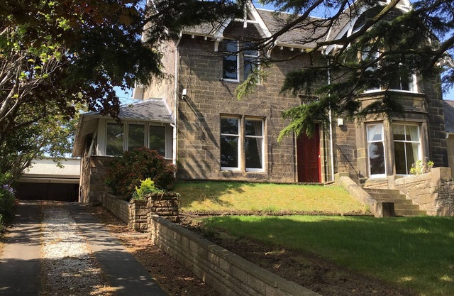 Lanark Residence