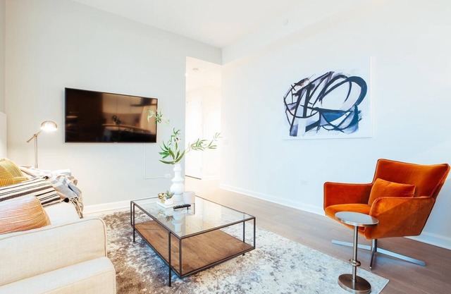 Landing | Amazing 2BD, Pool, Clubhouse