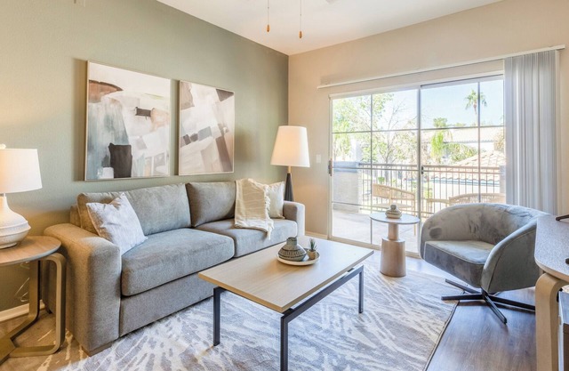 Landing at Boulders at Lookout Mountain - 1 Bed.