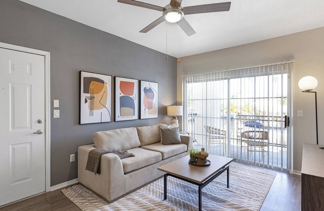 Landing at Boulders at Lookout Mountain - 1 Bed.