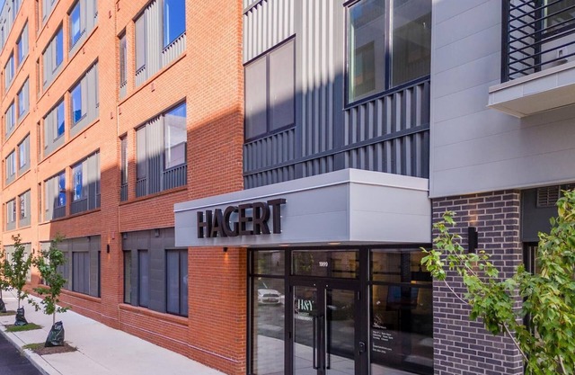 Landing at Hagert and York - 1 Bedroom in East .