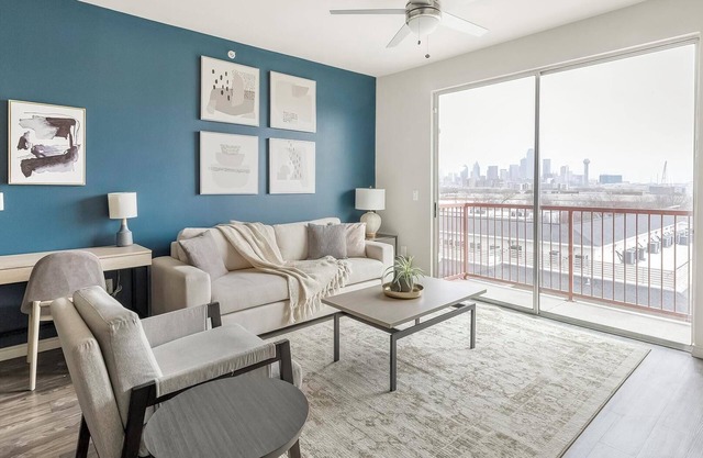 Landing at Lofts at Sylvan Thirty - 2 Bedrooms .