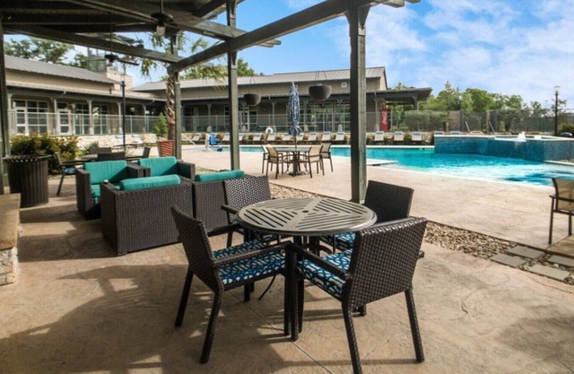 Landing at Madison at Westinghouse - 2 Bedrooms in Downtown Georgetown