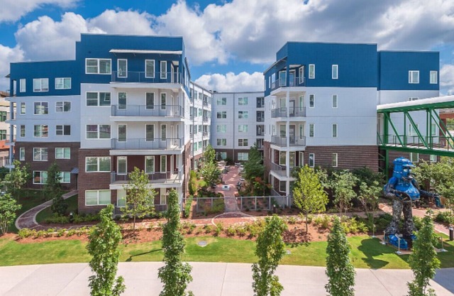 Landing at The Edge on the Beltline - Studio in Inman Park