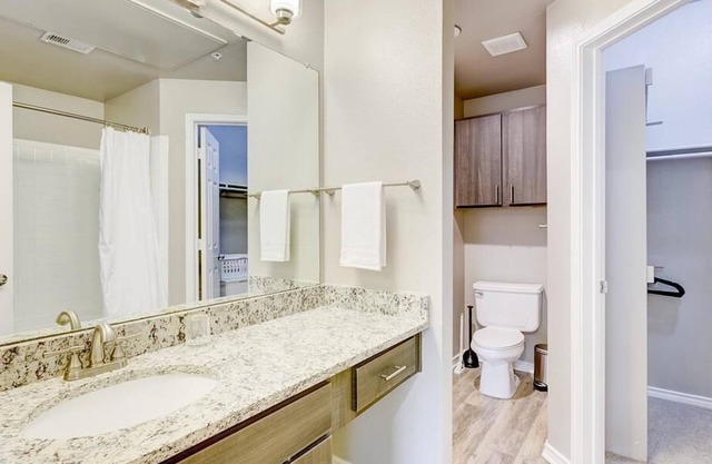 Landing at The Station at MacArthur - 1 Bedroom in Las Colinas