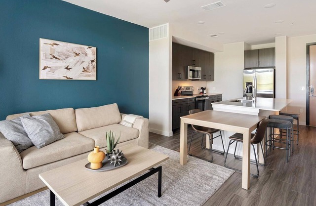 Landing | Beautiful 1BD, Clubhouse, Gym
