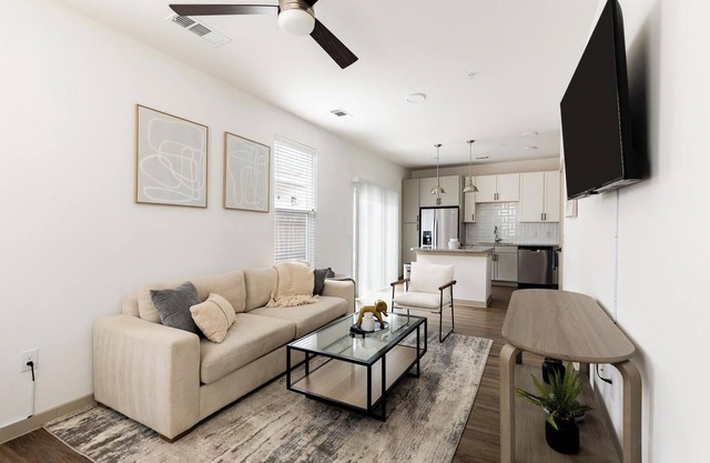Landing | Beautiful 1BD, Yoga Studio, Pool