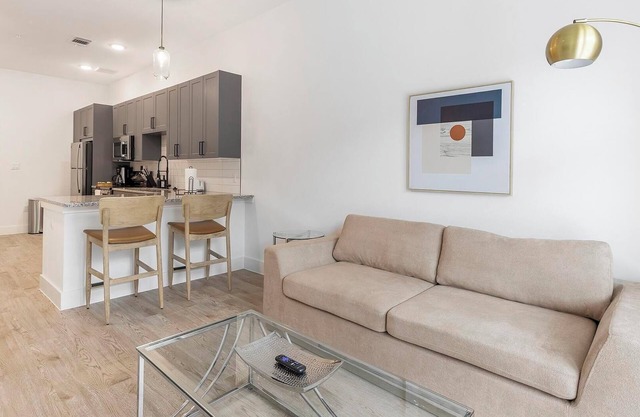 Landing | Beautiful 1BD, Gym