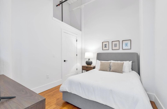 Landing | Beautiful 2BD, Yoga Studio, Gym