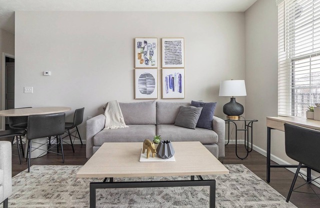 Landing | Beautiful 2BD, Clubhouse, Pool