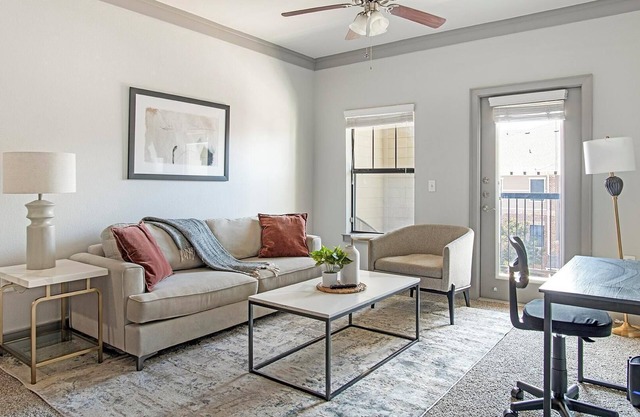 Landing | Beautiful 3BD, Clubhouse, Gym