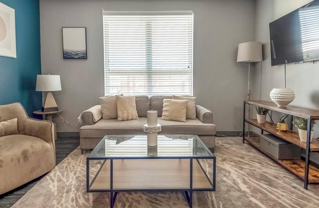 Landing | Beautiful 4BD, Pool, Game Room