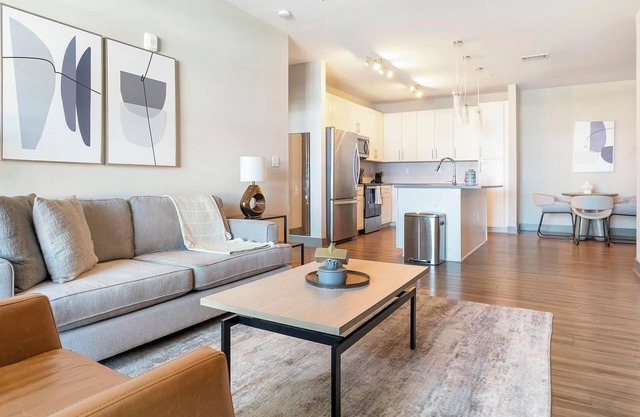Landing | Beautiful 2BD, Pool, Gym