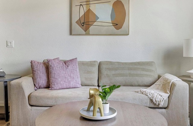 Landing | Chic 1BD, Gym, Yoga Studio