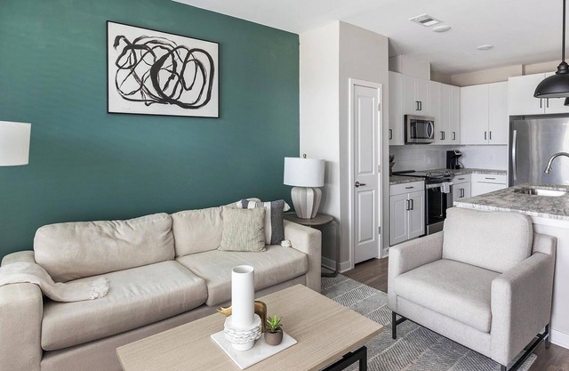 Landing | Chic 1BD, Pool, Clubhouse