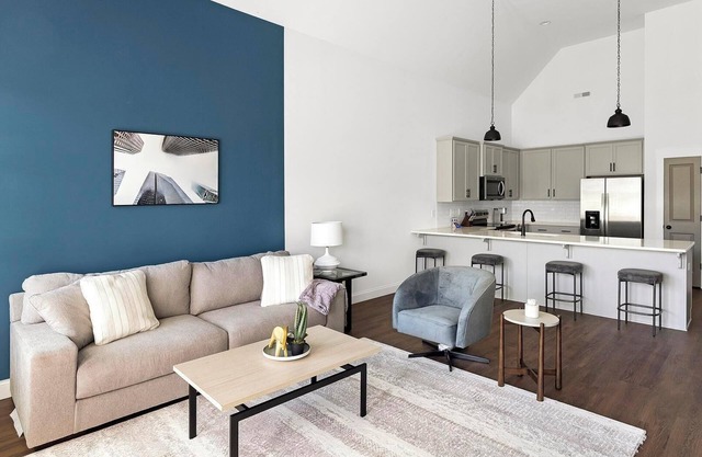 Landing | Chic 2BD, Gym, Clubhouse