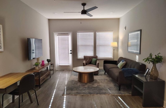 Landing | Chic 2BD, Pool, Gym