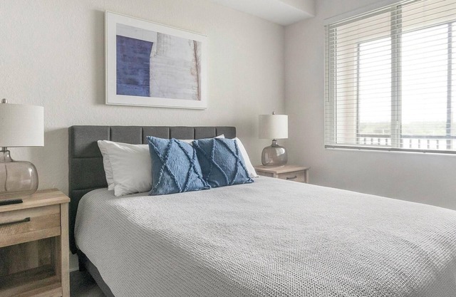 Landing | Incredible 1BD, Pool, Yoga Studio
