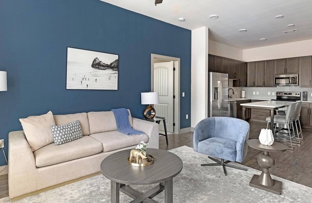 Landing | Incredible 2BD, Courtyard, Clubhouse