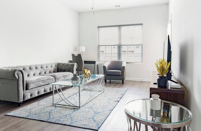 Landing | Incredible 2BD, Gym, Pool