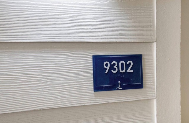 Landing | Incredible 2BD, Pool, Clubhouse
