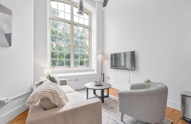 Landing | Modern 1BD, Gym, Yoga Studio