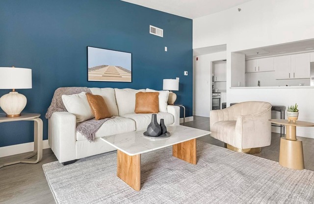 Landing | Modern 1BD, Gym, Clubhouse