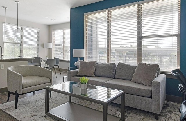 Landing | Modern 2BD, Gym