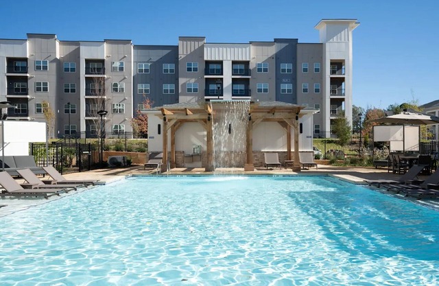 Landing | Spectacular 2BD, Game Room