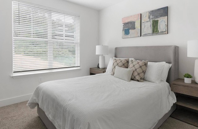 Landing | Spectacular 1BD, Pool, Clubhouse