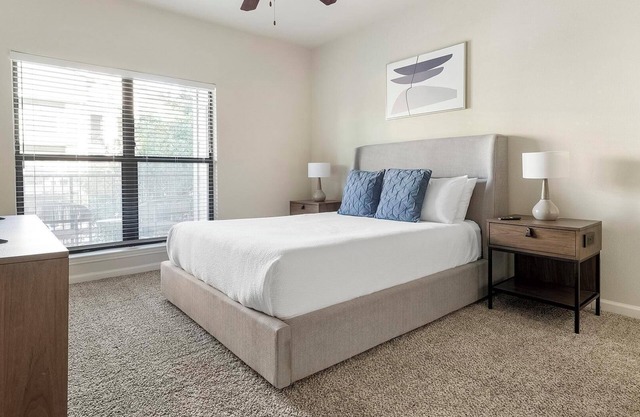 Landing | Stunning 1BD, Courtyard, Gym
