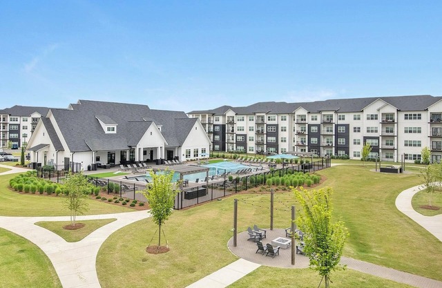 Landing | Stylish 1BD, Gym, Yoga Studio