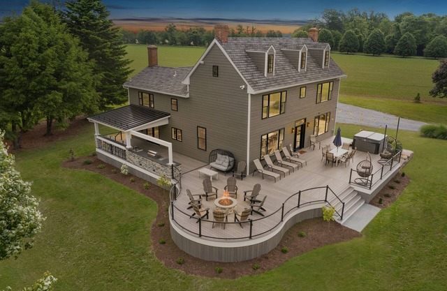 Langford Creek Estate | Waterfront w/HOT TUB + Deck!