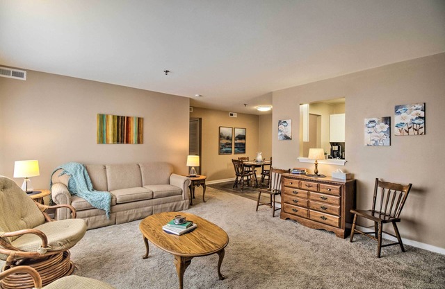 Laptop-Friendly Lexington Condo w/Free WiFi