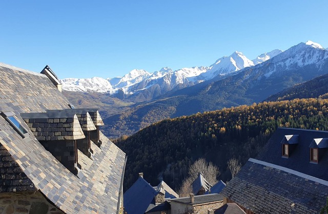 Large charming 19th century house completely renovated 3km from the slopes