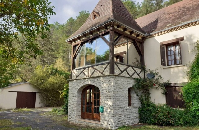 Large Country House No Pool but with Acres of Woodland and Gardens