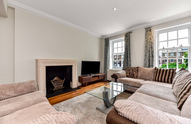 Large family duplex apartment