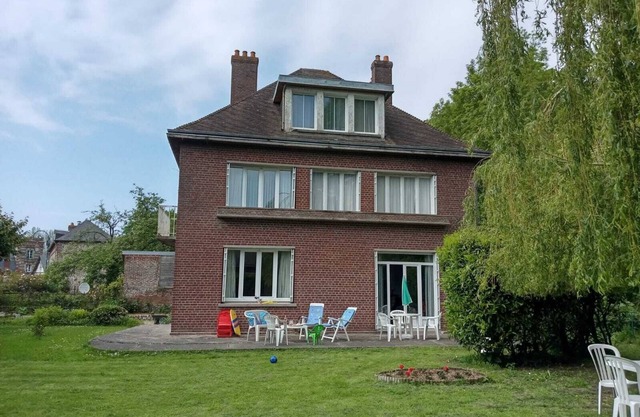 Large family house in the heart of Veules-les-roses 10min walk from the beach