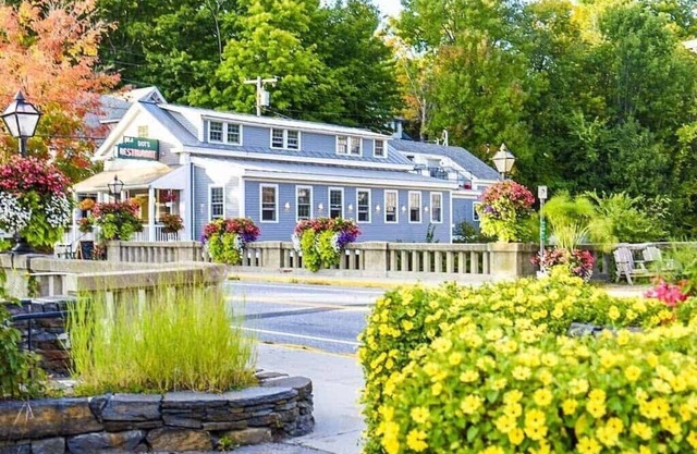 Large family & pet friendly home! Huge outdoor playset, backyard games & more!