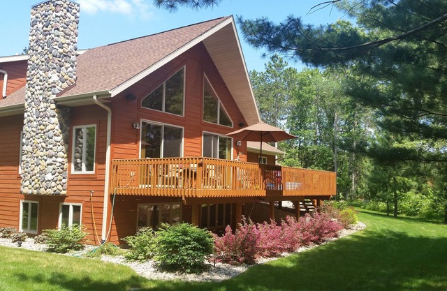 Large Family Vacation Home Near Castle Rock Lake & Wisconsin Dells