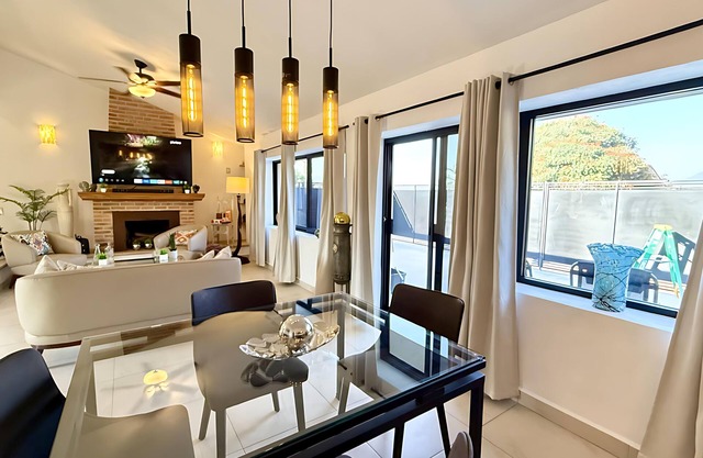 Large Modern Ajijic 1 King Bedroom Home - Walk To Everything