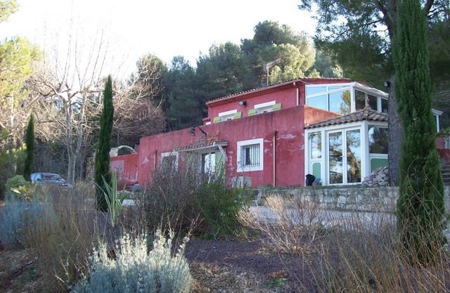 Large Mas Provencal with swimming pool on property near Aix en Provence