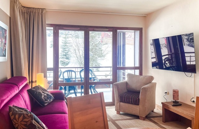 Large one-bedroom apartment, wheelchair adapted