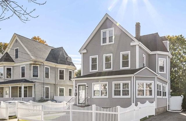 Large Single Family, 5 Bedrooms, Book Now!