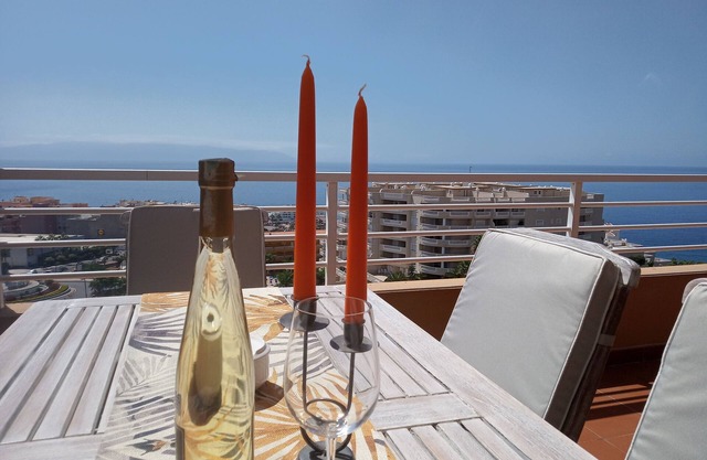 Large terrace overlooking the sea
